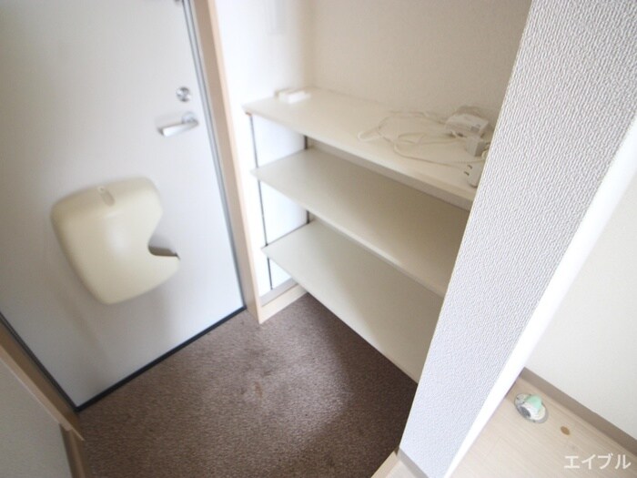 物件内観写真15　(靴箱)