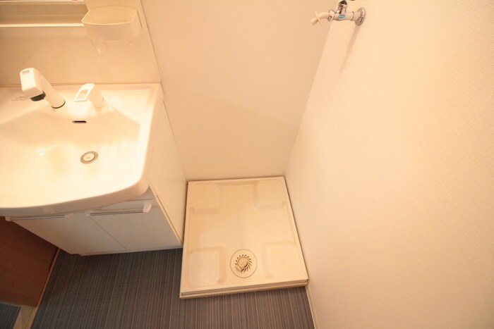 物件内観写真7　(洗濯機置場)