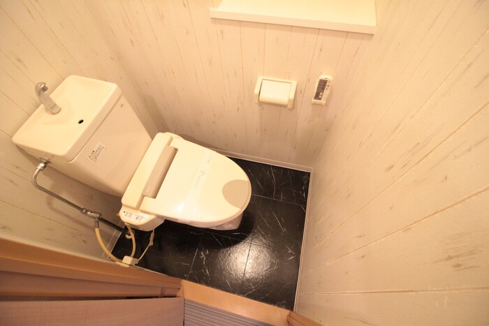 物件内観写真8　(トイレ)