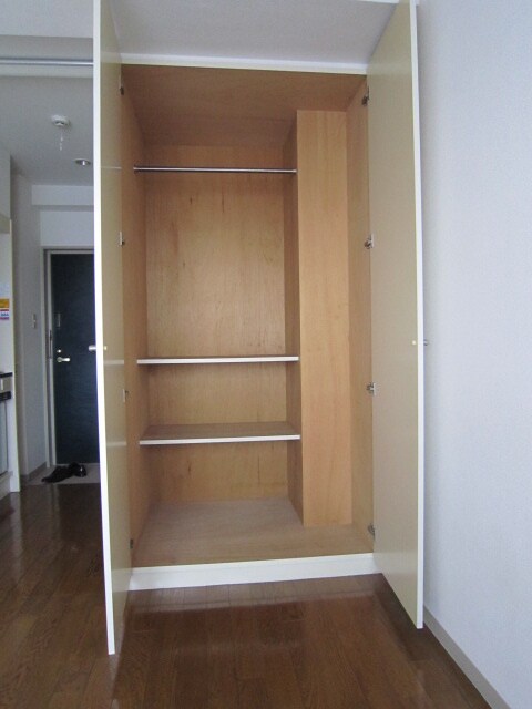 物件内観写真7　(収納)