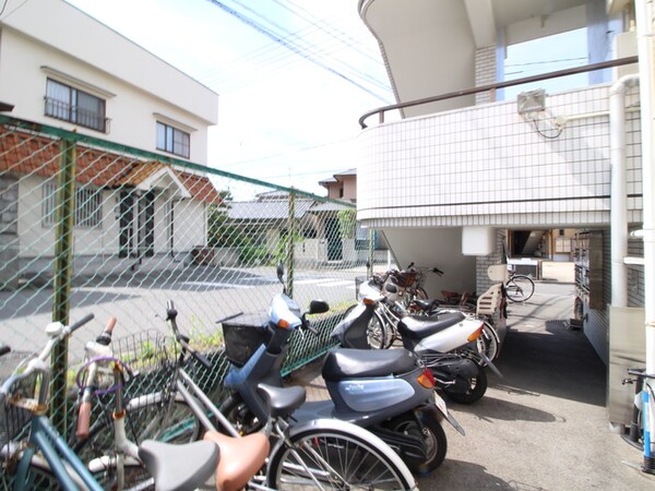 駐輪場