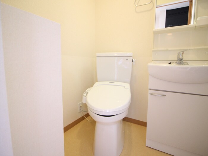 物件内観写真12　(トイレ)