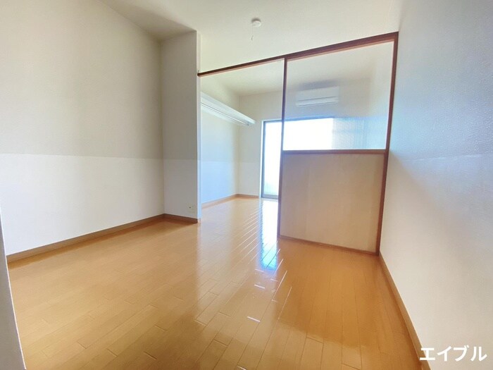 物件内観写真18　(居室)