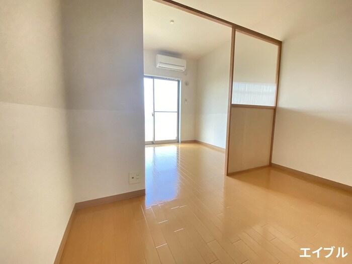 物件内観写真19　(居室)