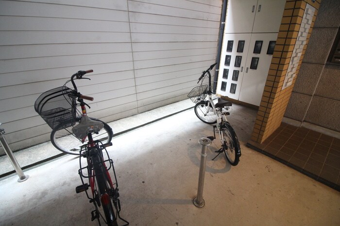 物件外観写真5　(駐輪場)