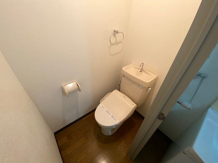 物件内観写真11　(トイレ)