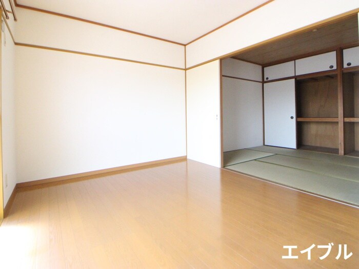 物件内観写真12　(居室)