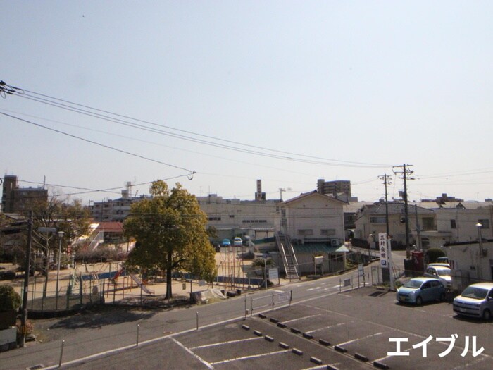 物件内観写真22　(室内からの展望)