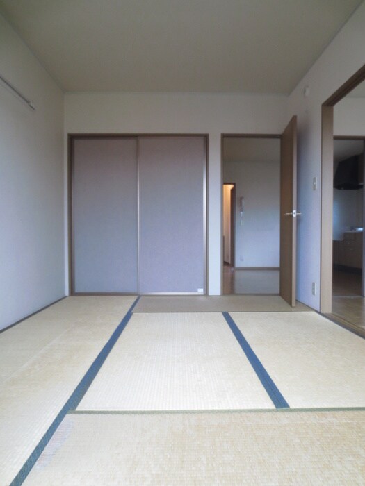 物件内観写真15　(居室)