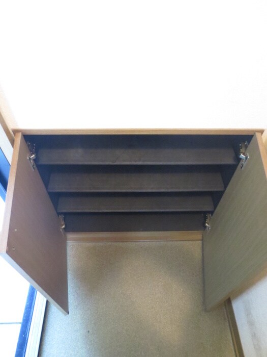 物件内観写真16　(靴箱)