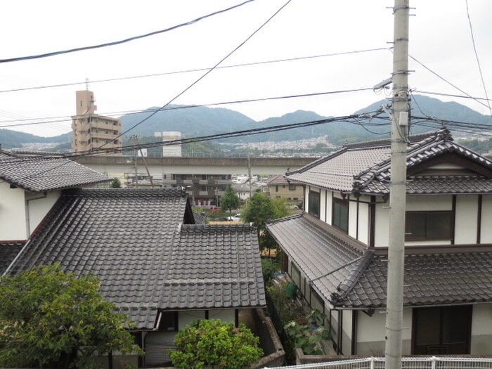 物件内観写真13　(室内からの展望)