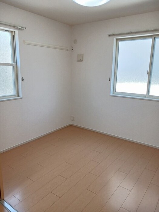 物件内観写真5　(居室)