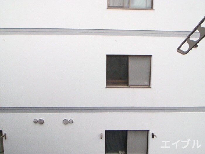 物件内観写真18　(室内からの展望)