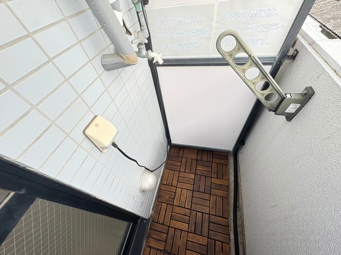 物件内観写真16　(洗濯機置場)