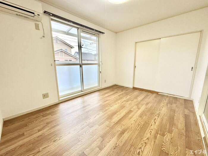 物件内観写真5　(居室)