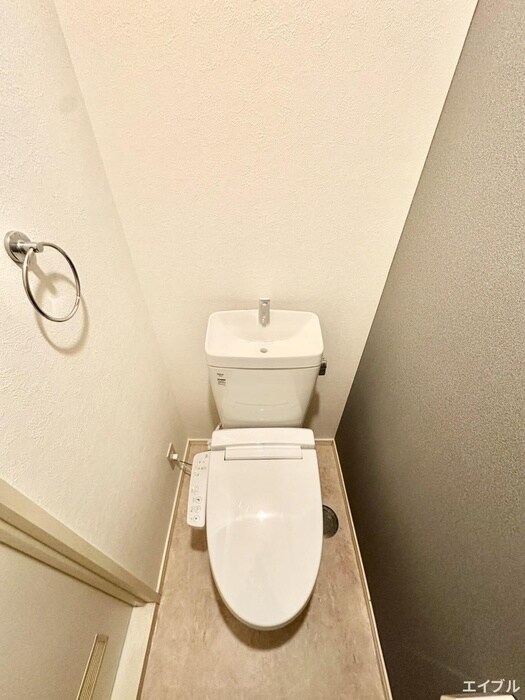 物件内観写真8　(トイレ)