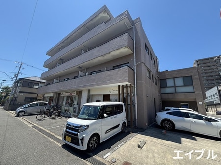 楽々園Ｎビル外観写真