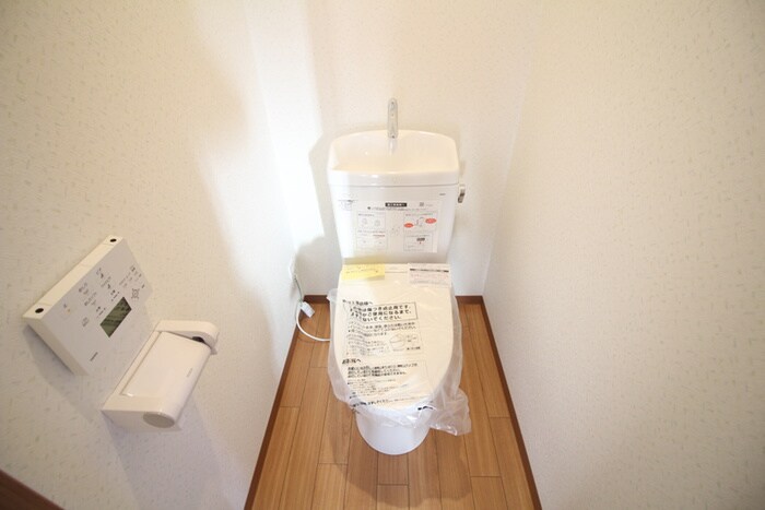 物件内観写真6　(トイレ)