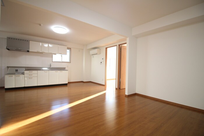 物件内観写真9　(居室)