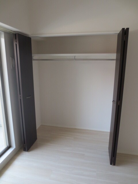 物件内観写真11　(収納)