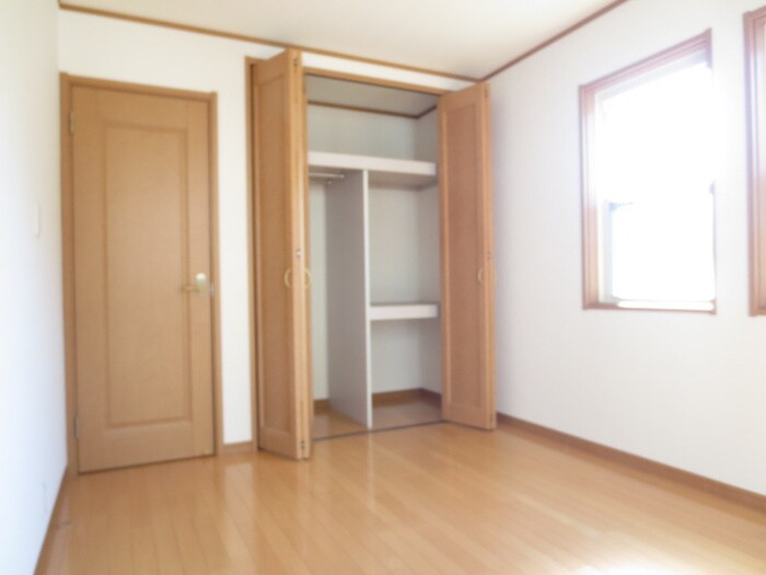 物件内観写真11　(収納)