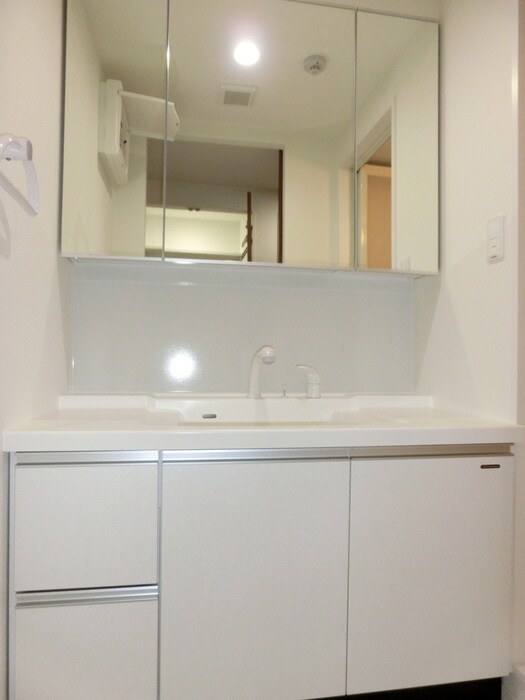 物件内観写真11　(洗面)