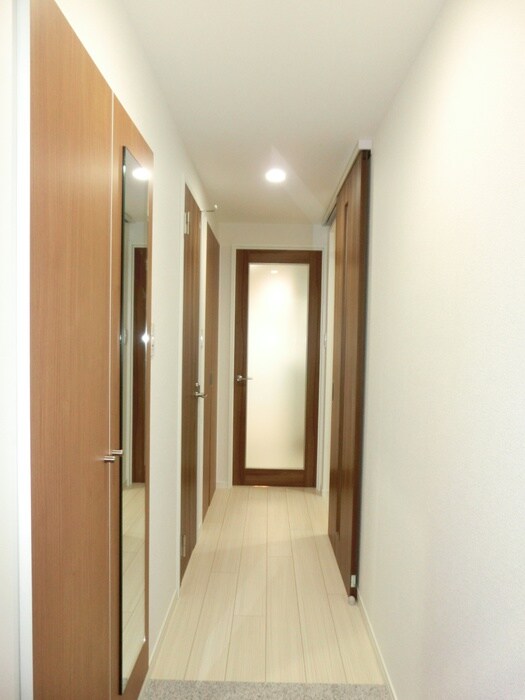 物件内観写真14　(廊下)