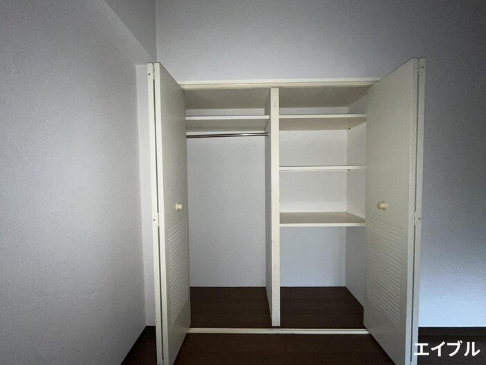 物件内観写真12　(収納)