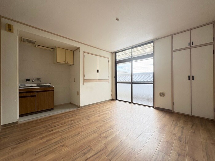 物件内観写真1　(居室)