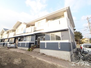 ビレッジ住岡Ａ外観写真