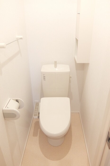 物件内観写真8　(トイレ)