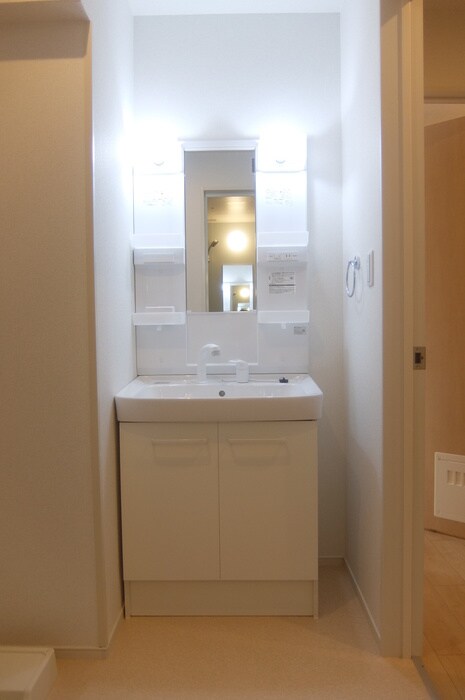 物件内観写真12　(洗面)