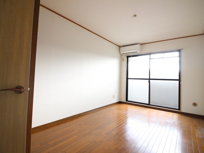 物件内観写真11　(居室)