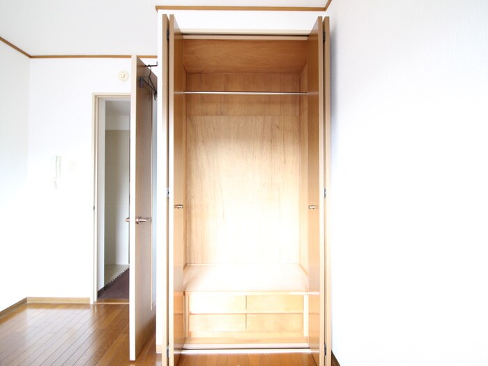 物件内観写真13　(収納)