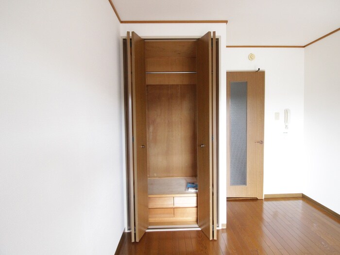 物件内観写真15　(収納)