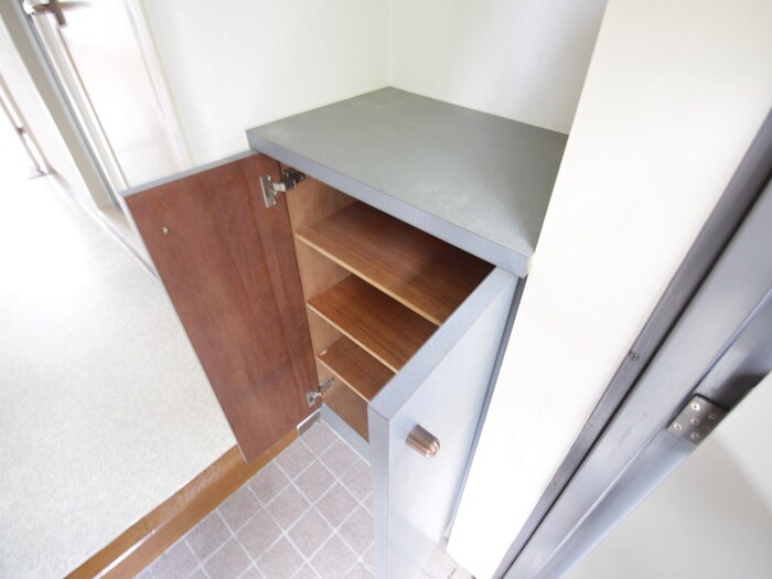 物件内観写真18　(靴箱)