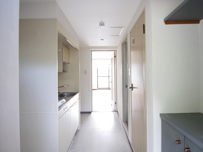 物件内観写真21　(廊下)