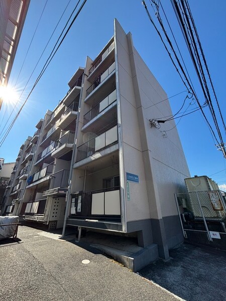 ＬＵＭＩＥＬＥ府中外観写真