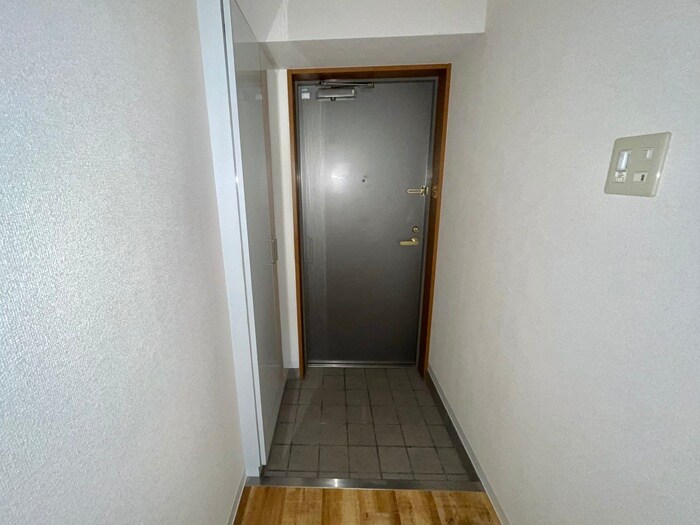 物件内観写真19　(玄関)