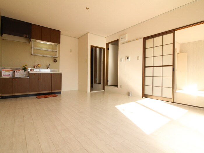 物件内観写真8　(居室)