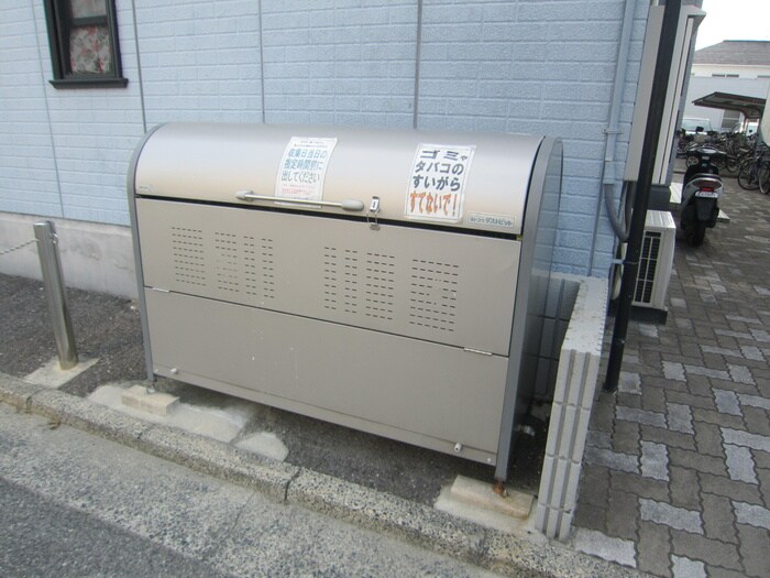 物件外観写真4　(建物設備)