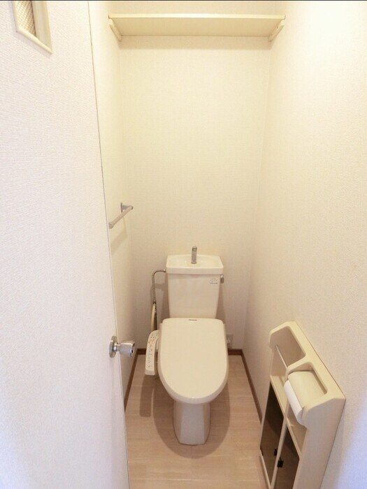 物件内観写真11　(トイレ)