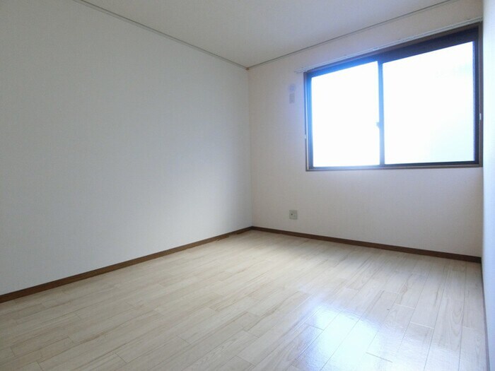 物件内観写真18　(居室)