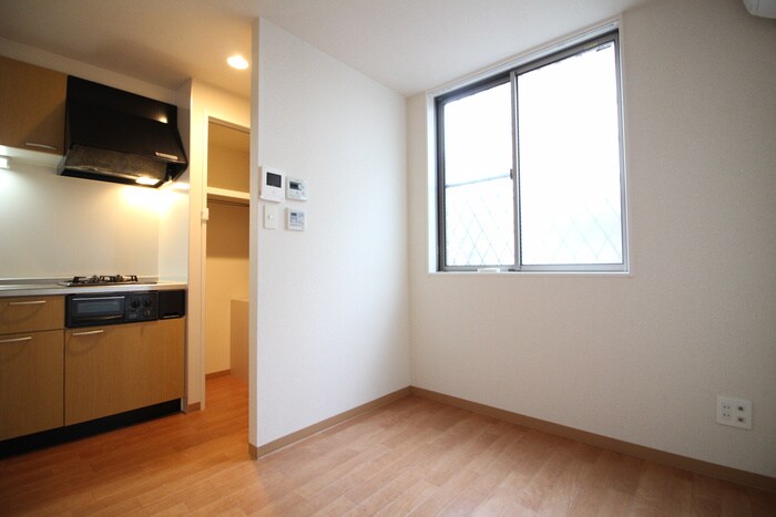 物件内観写真9　(居室)