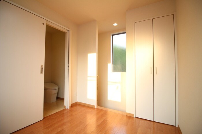 物件内観写真19　(居室)