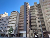 ノーブル縮景園の外観写真