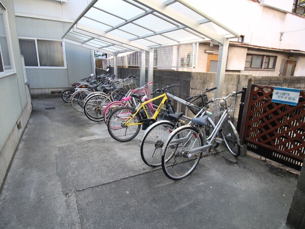 駐輪場