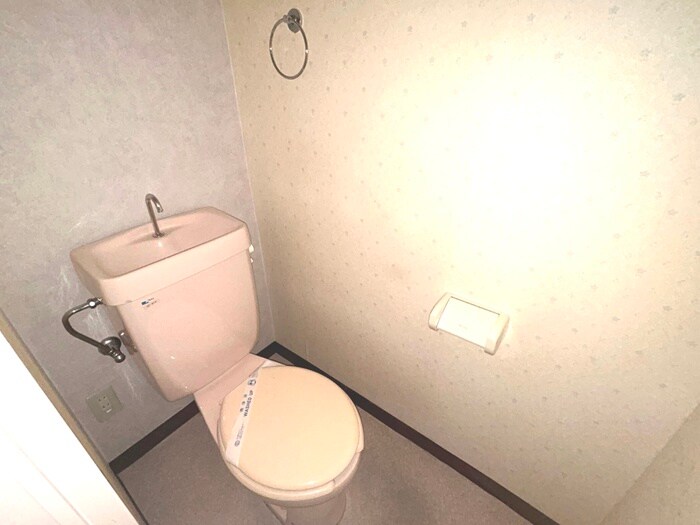 物件内観写真10　(トイレ)