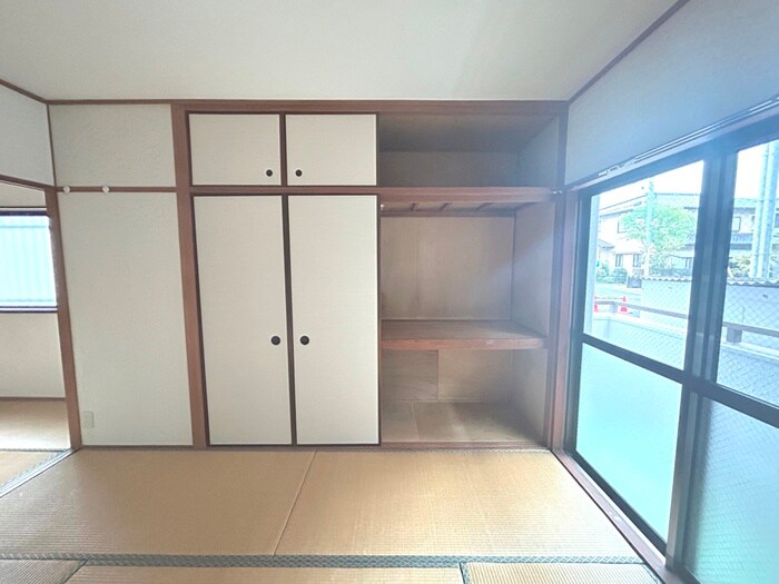 物件内観写真13　(収納)