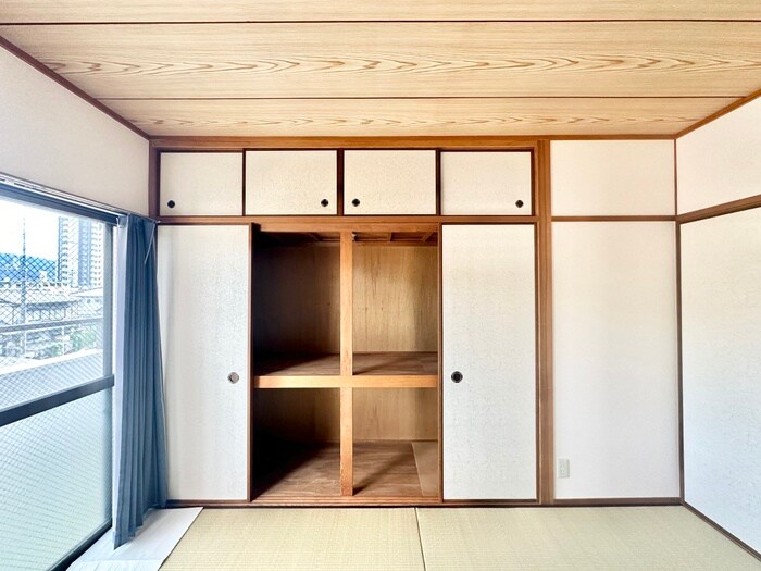 物件内観写真16　(収納)